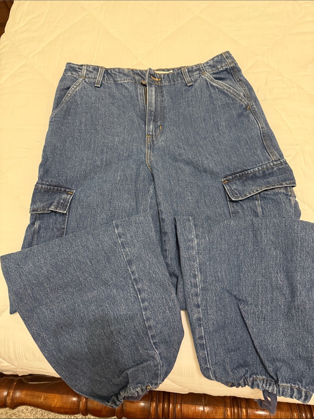 Levi’s Women's Blue Denim Cargo Jeans